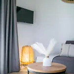 Yannis Retreat Apartamento *