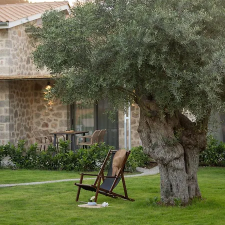 Yannis Retreat
