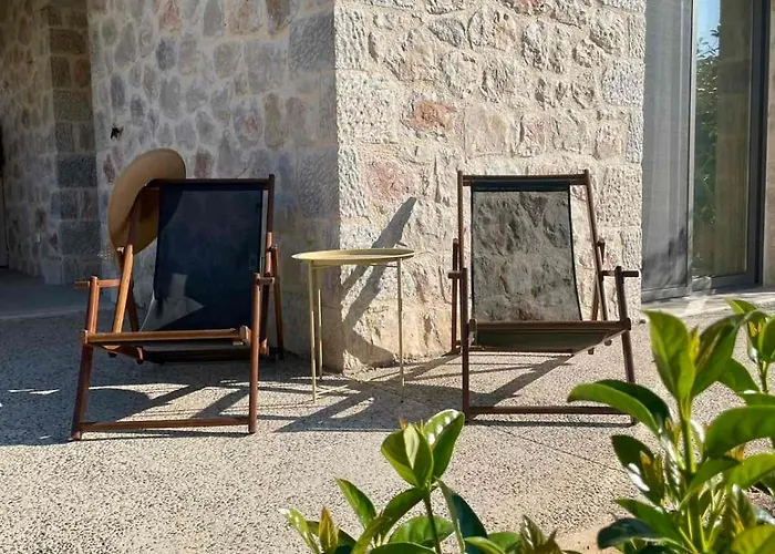 Yannis Retreat Apartment *