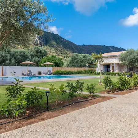 Yannis Retreat Lefkáda