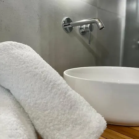 Yannis Retreat Lefkáda