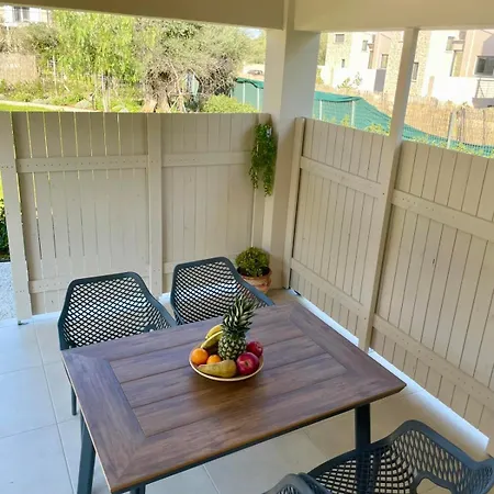 Yannis Retreat Apartment *